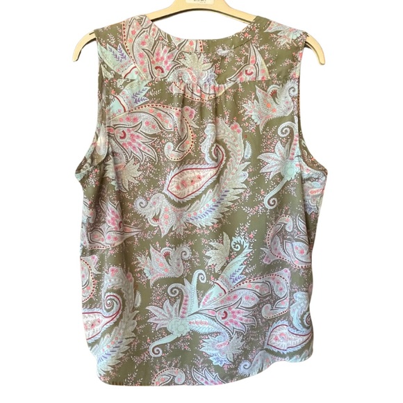 American Eagle lightweight comfortable sleeveless summer shirt. Size XL - Picture 2 of 3